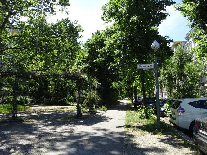 Mehr Informationen über Klimaangepasste Gestaltung der Grünanlage Bremer Straße 37