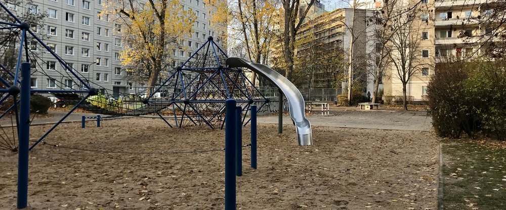Mehr Informationen über Spielplatz Berolinastraße 13,14