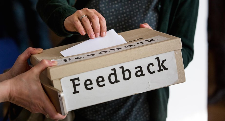 Mehr Informationen über Lob und Kritik