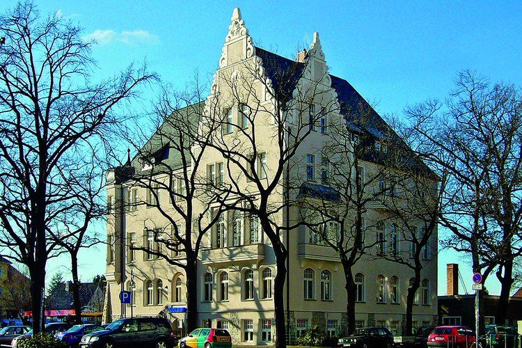 Mehr Informationen über Raum sucht Angebot – Bedarfsermittlung für die Öffnung des Souterrains im ehemaligen Rathaus Johannisthal